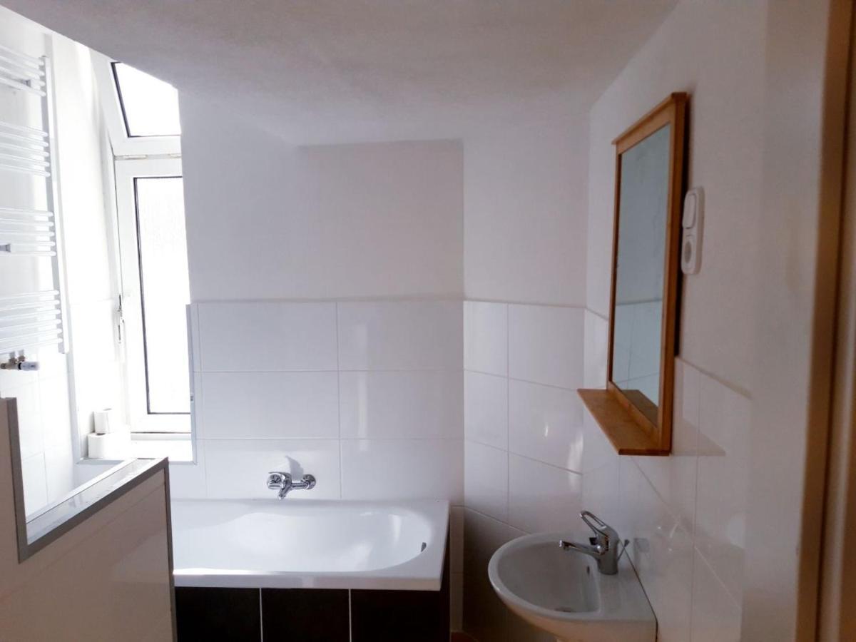 Appartment Am Hafen Von Stralsund Exterior foto